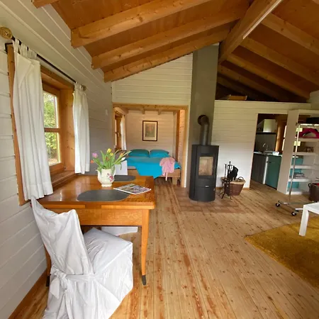 Romantisches Blockhaus An Der Maerchenstrasse! Holiday home Reinhardshagen